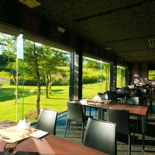 レストラン内装