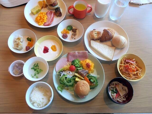 朝食ビュッフェ一例 / 1