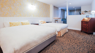 Deluxe Family Room 2F