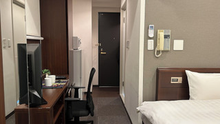 ベーシックセミダブルルーム, 喫煙可