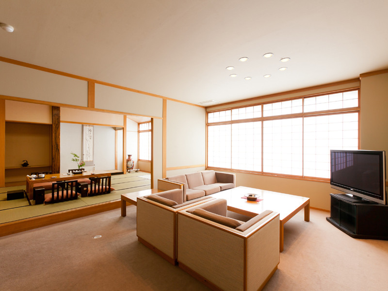 大人も楽しめるジャングル風呂にワクワク♪3926109