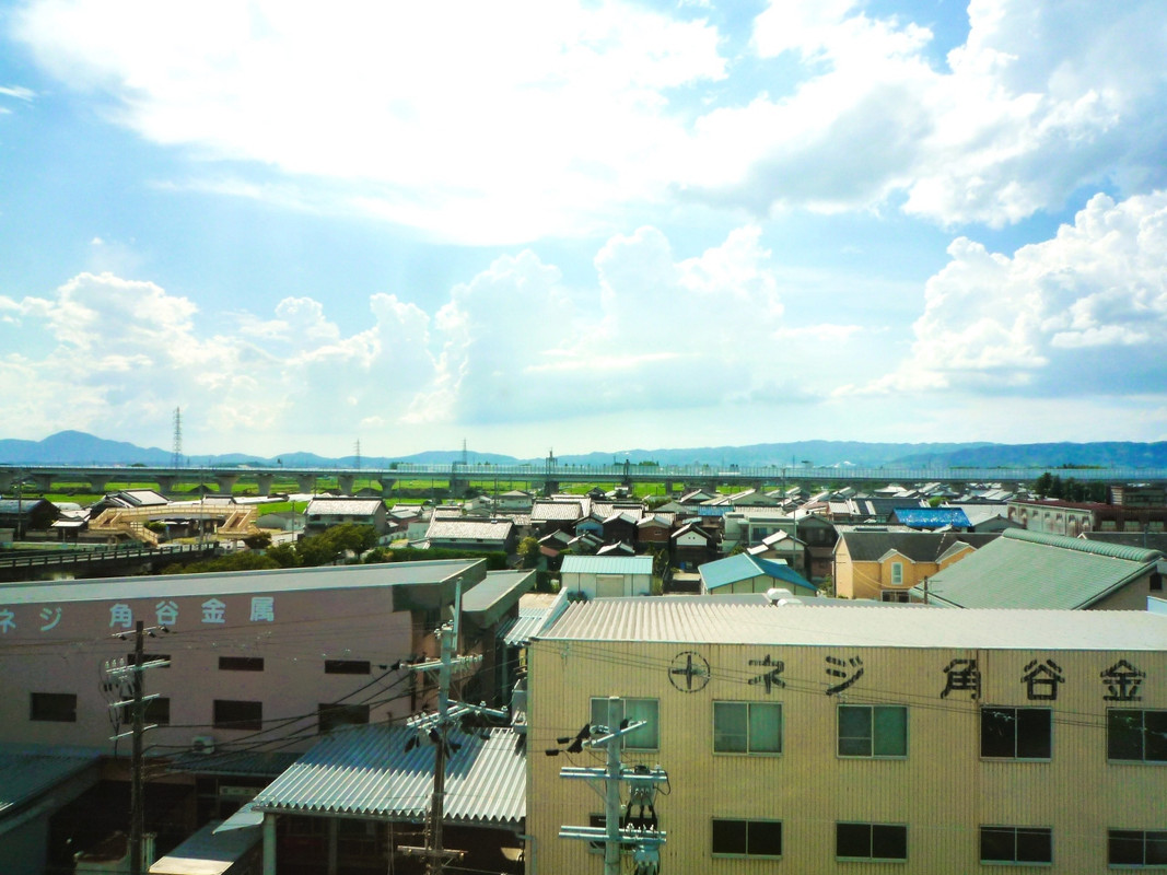 景観は悪く会社や倉庫？