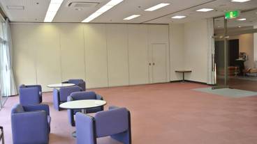 内部エントランス / 2