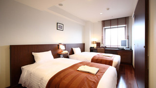 スーペリア ツインルーム シングルベッド 2 台 禁煙