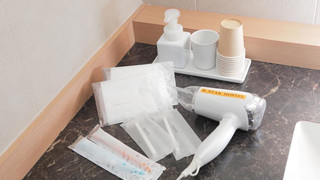 4 人部屋 専用バスルーム