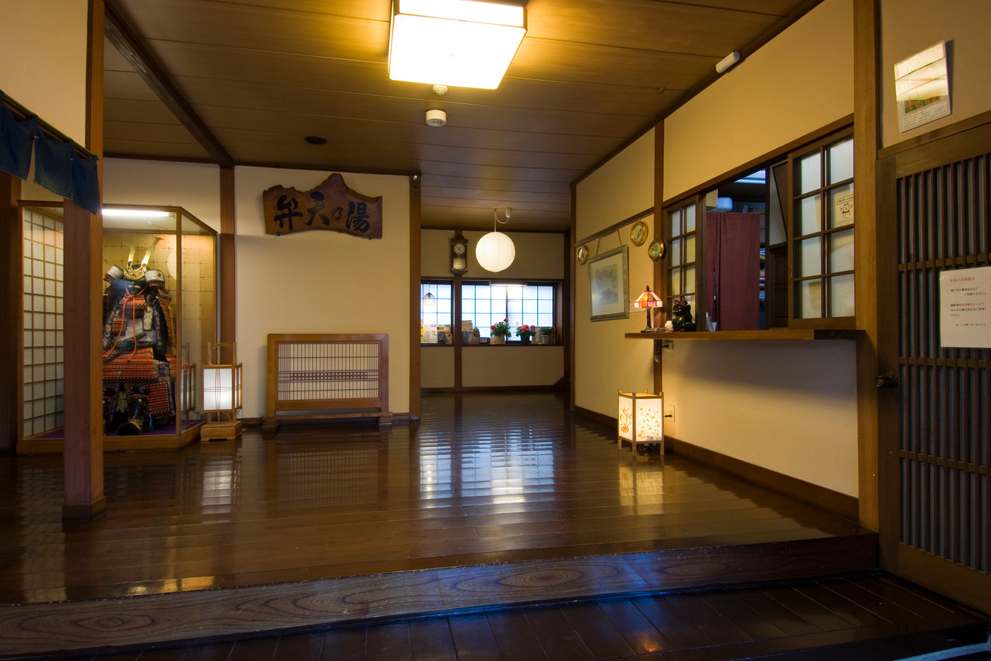 全6室に専⽤貸切⾵呂が付いたユニークな⽼舗旅館3478218