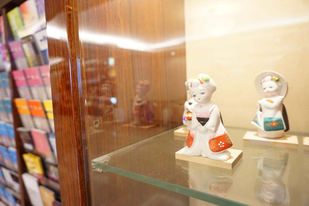 ロビーラウンジ