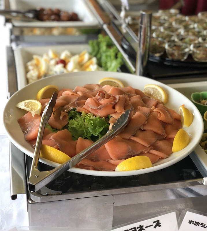お食事