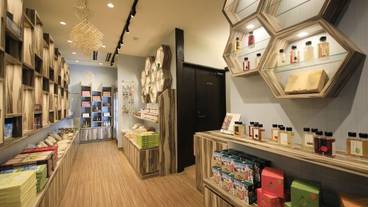 ギフト ショップ / 3