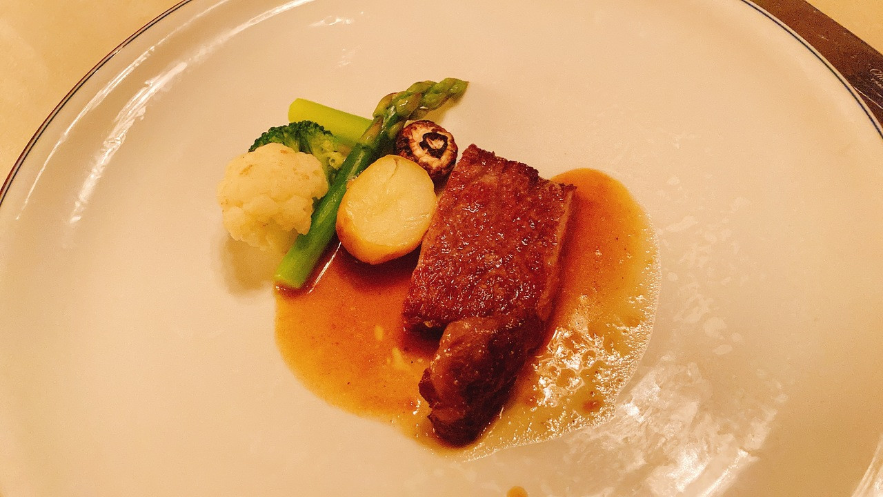 メインのワインビーフ