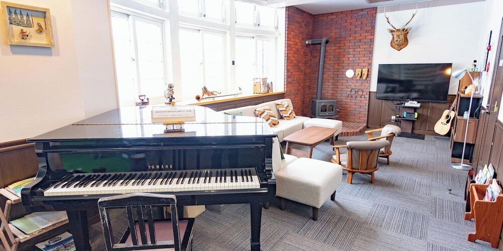 ロビーラウンジ