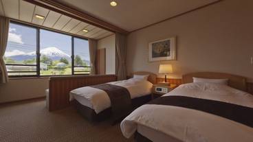 ユニバーサル和洋室 ベッドルーム一例 / 5