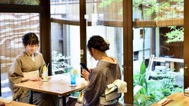 朝食スペース / 3