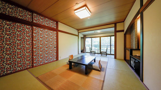 和室　共用バスルーム