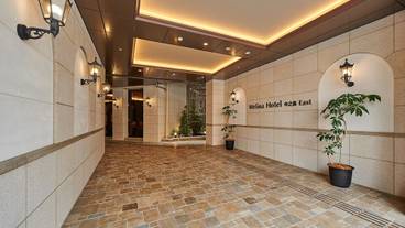 内部エントランス / 2