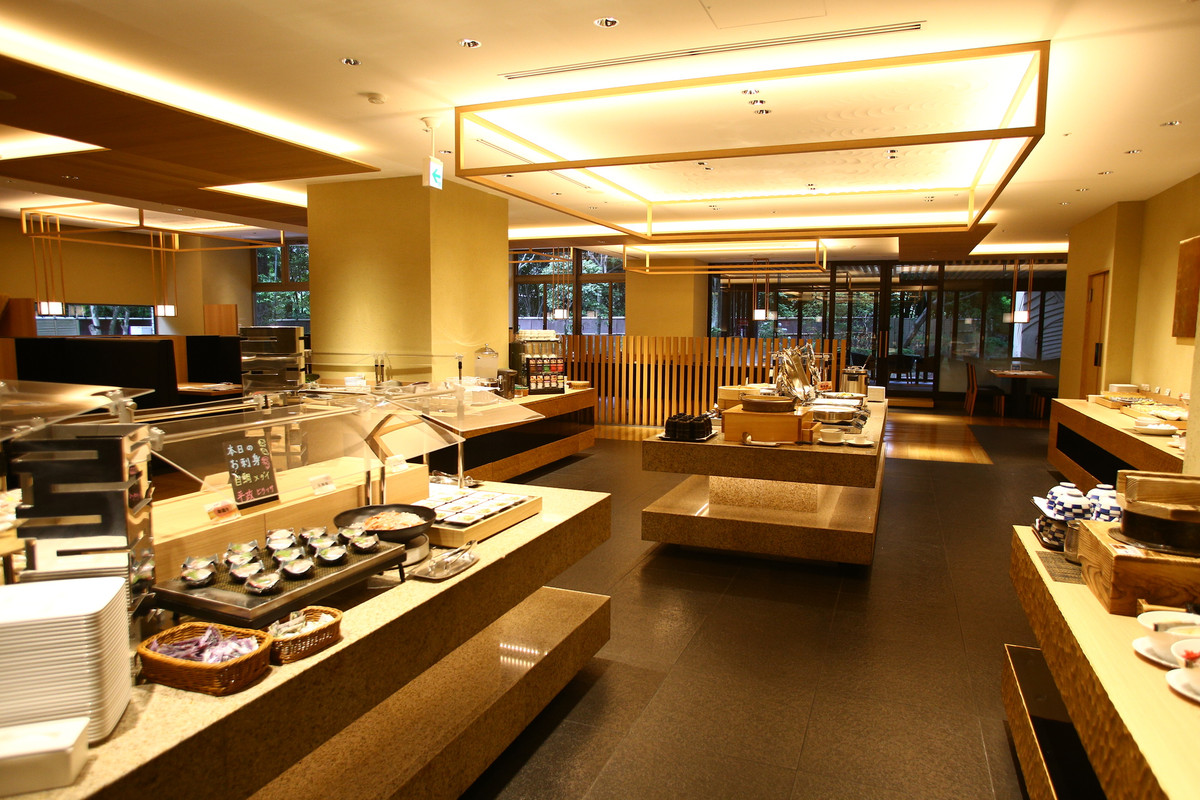 レストラン 旬彩 tsu・ba・ki