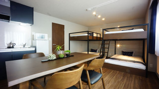 デラックス 4 人部屋