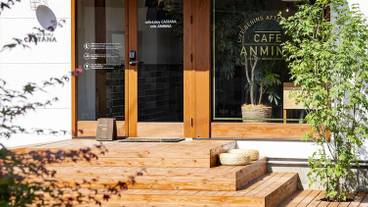 施設の入り口 / 4