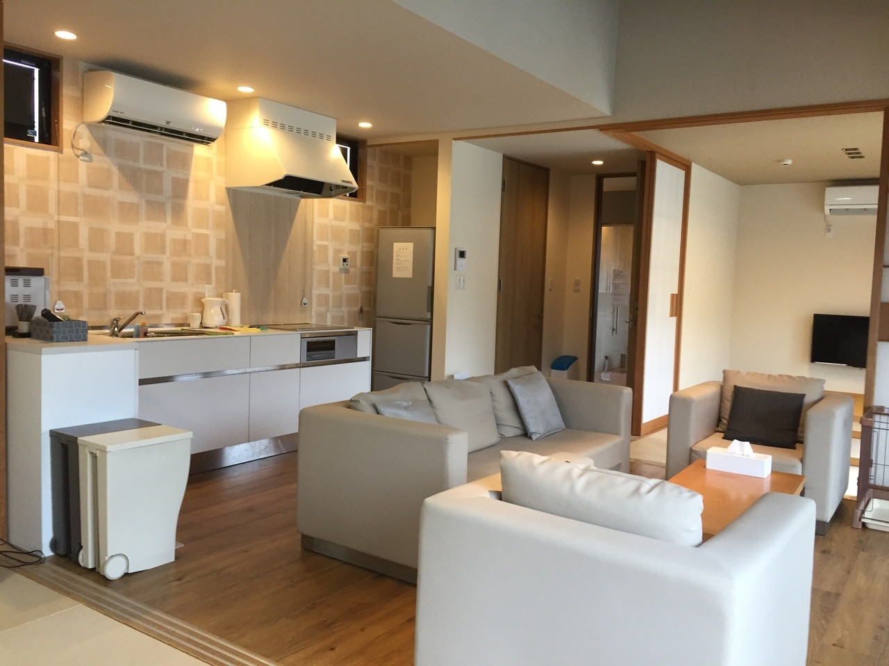 広大なレジャー施設内にある、中庭プール付きのヴィラ3643449