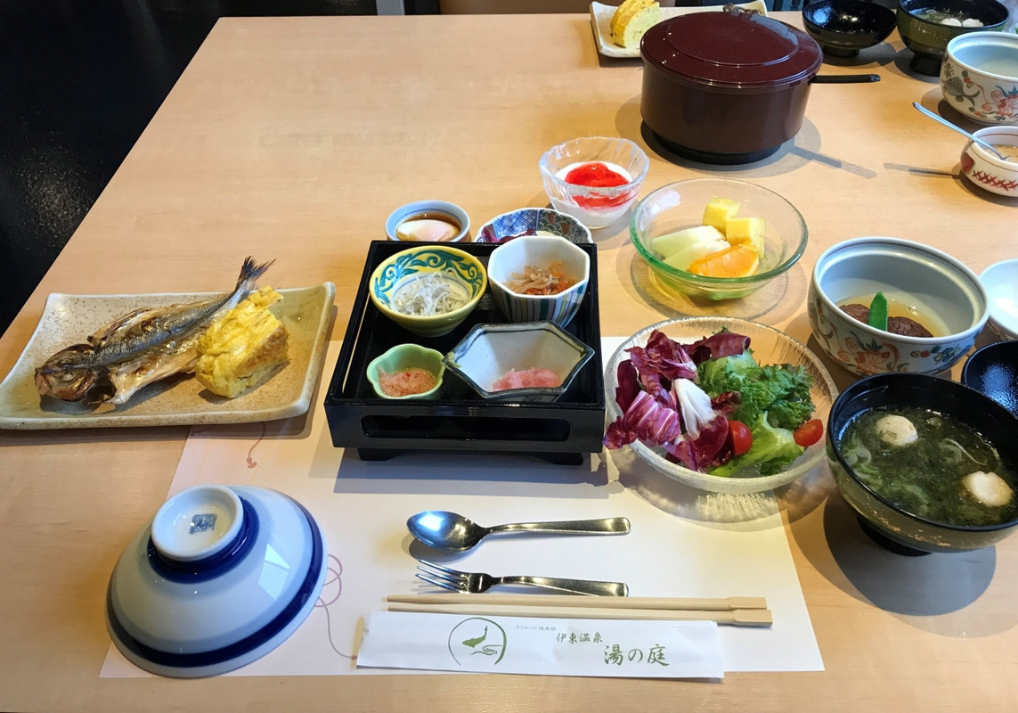 朝食