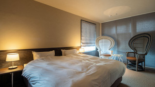 Room#502 デラックスルーム キング