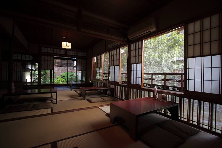 「ぎをん 小森」で
抹茶パフェにうっとり / 4