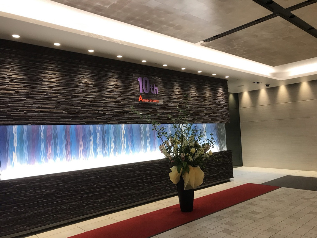 入り口の雰囲気・この右手に帰りのロッカールームがあります。