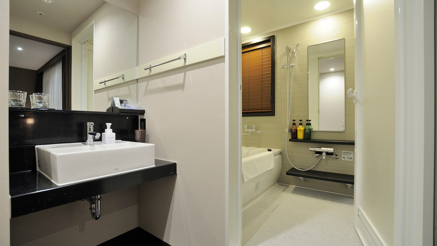 バストイレ別や洗濯機付き、電車が見える部屋など客室タイプ充実3980295