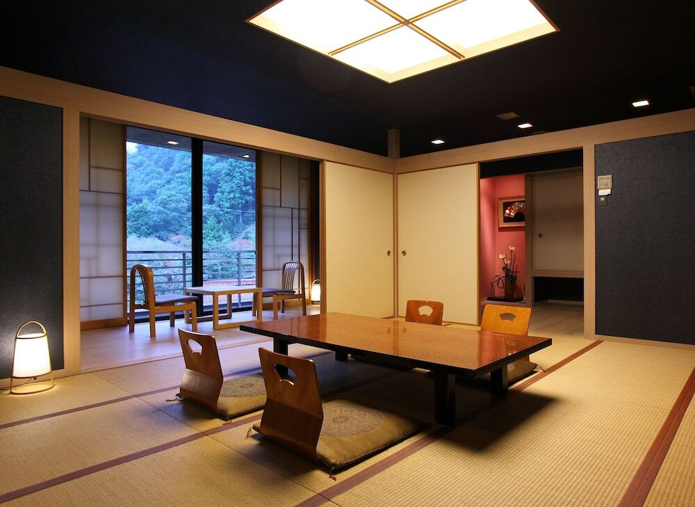 浮世を忘れて心と体をデトックス3982130