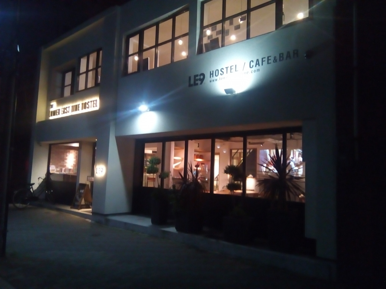 京都駅から徒歩圏内、北欧テイスト+カフェ併設のゲストハウス3960512