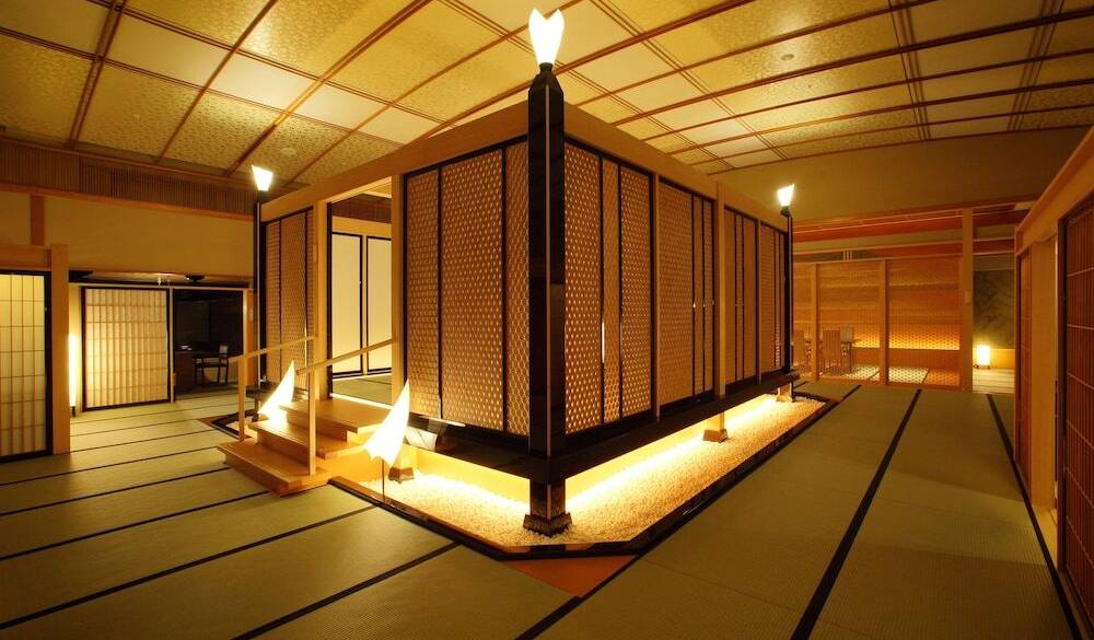 和紋や組子細工が美しい料亭羽衣 / 4