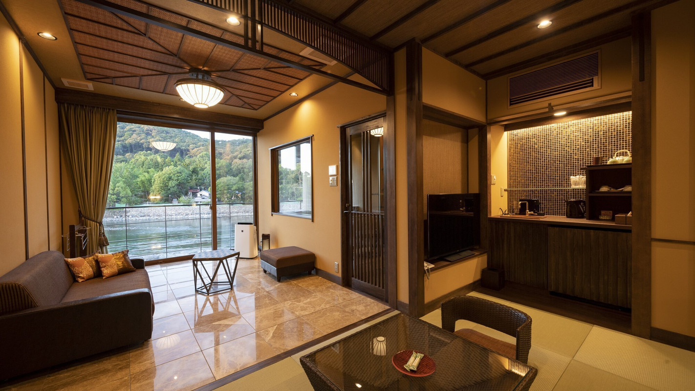 半露天風呂付きデラックスツイン 蘭