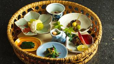 食事・飲み物 / 9