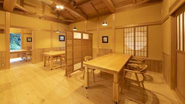 施設内の設備 / 11