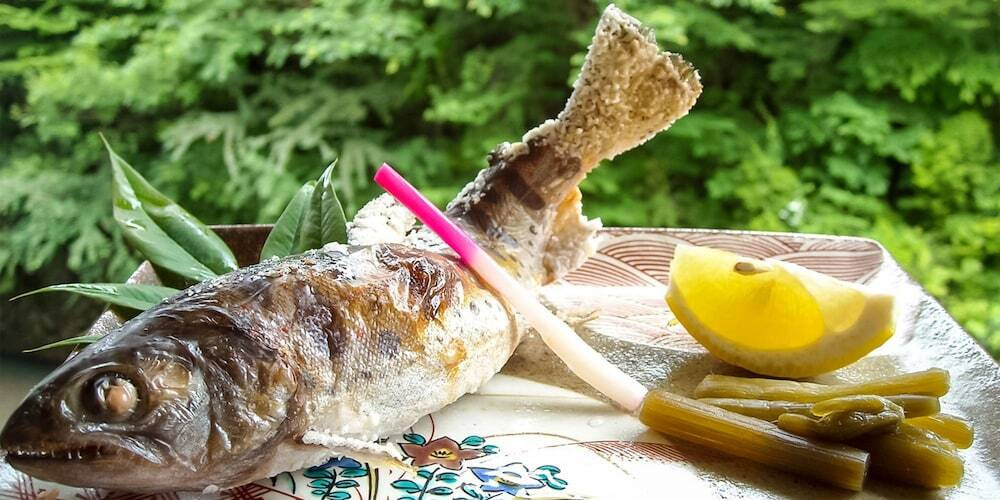 旅館のお食事処