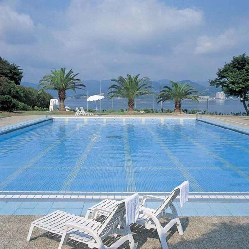 屋外プール