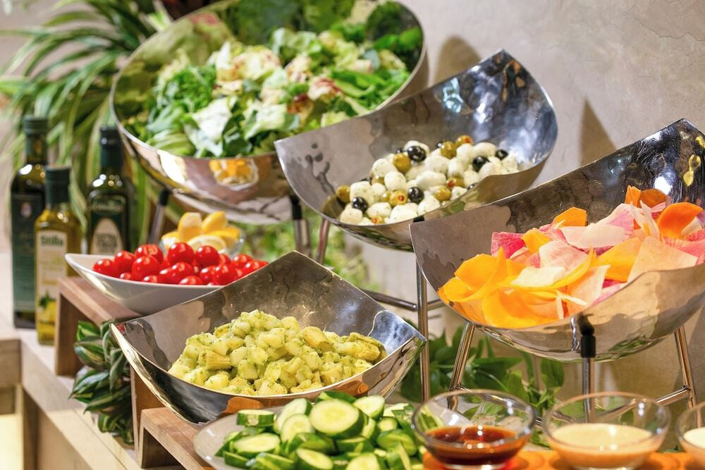 朝食ビュッフェ