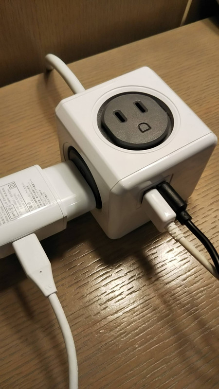 多機能テーブルタップ