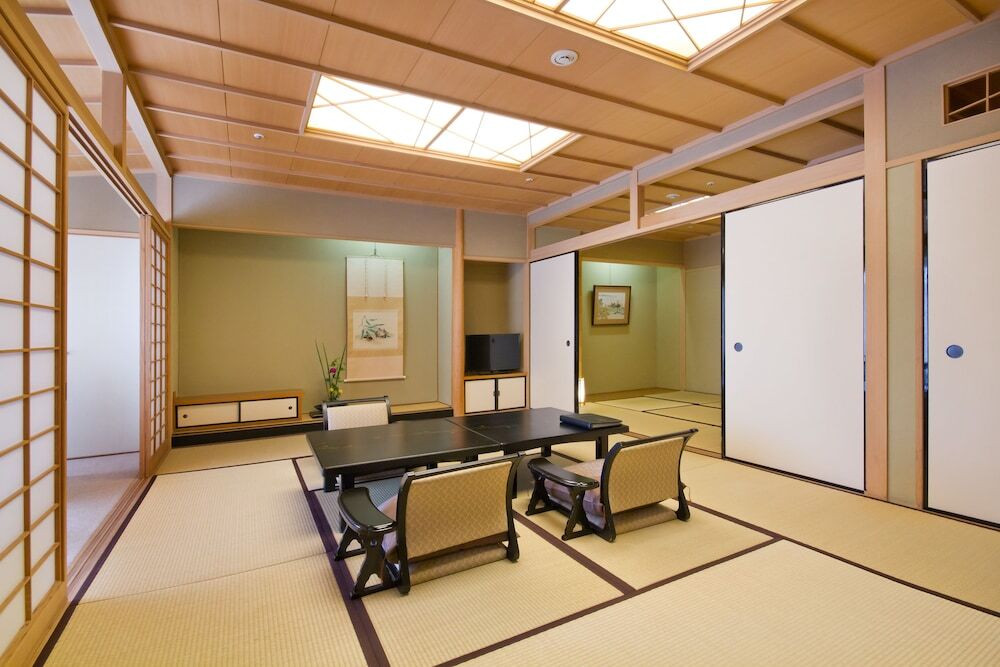 温泉付き客室にお子様ランチが嬉しい老舗旅館4269898