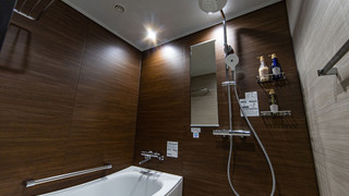 [禁煙] ツインルーム 大人最大2名(朝食ビュッフェ + 博多水炊き付き)