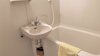 エコノミールーム セミダブルベッド 1 台 喫煙可