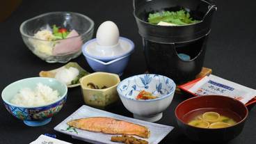 食事・飲み物 / 1