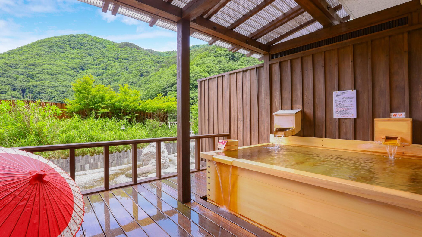 滞在中は料理も飲み物も無料♪源泉露天風呂付きのお部屋でくつろいで3460283