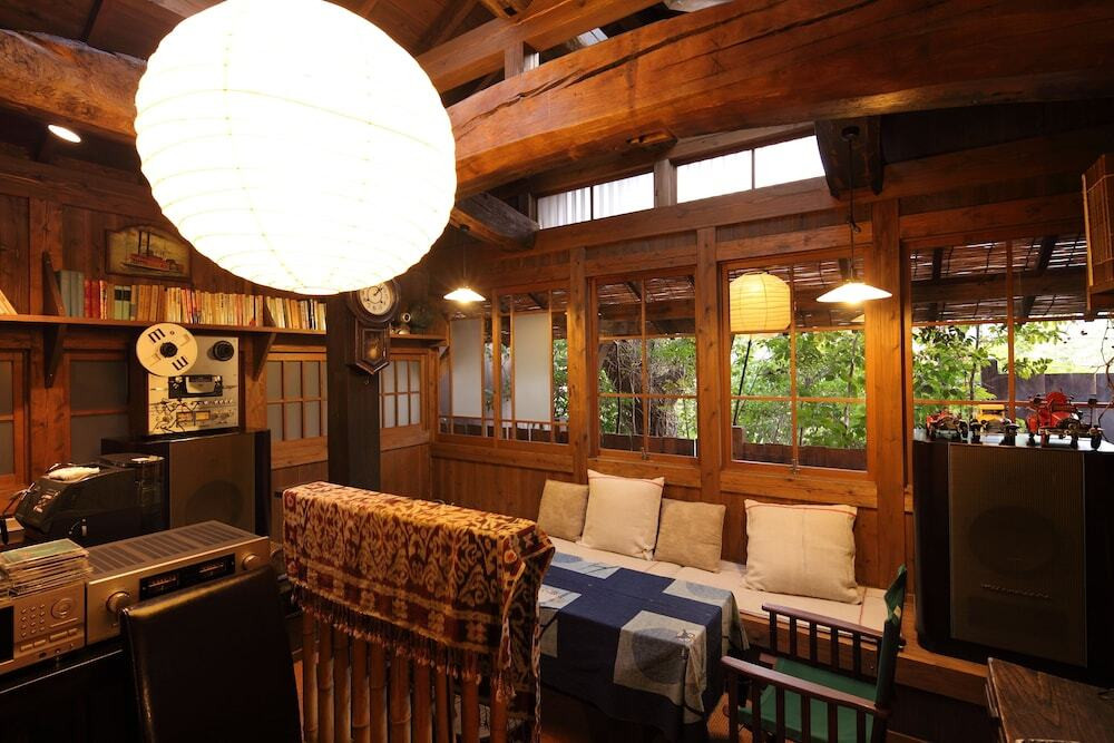 ロビー応接スペース