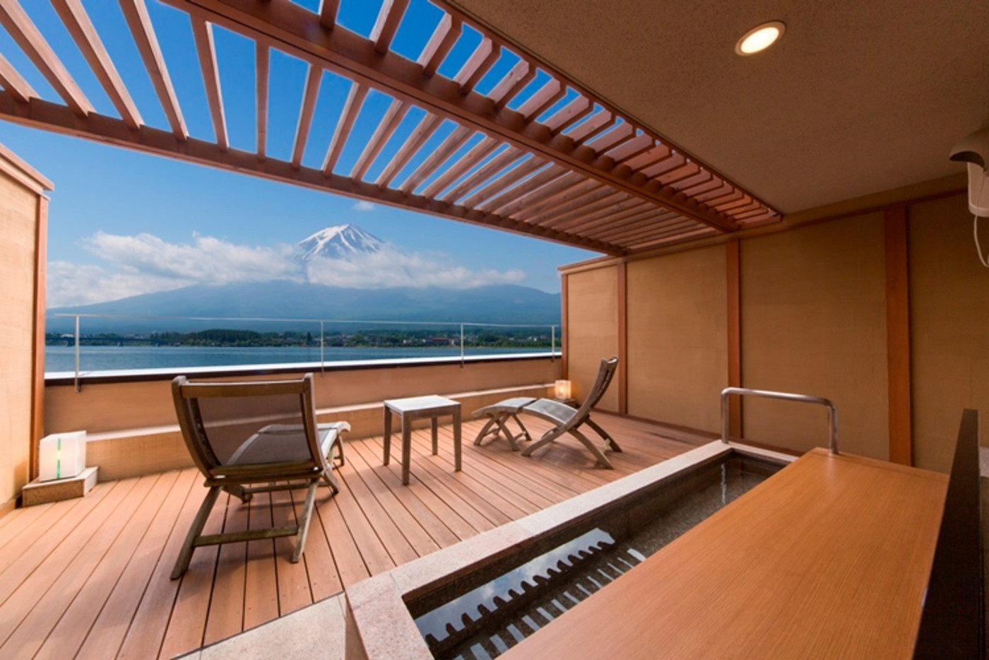 落ち着いた大人のステイを。上質な時間を演出してくれる和風リゾート3388797