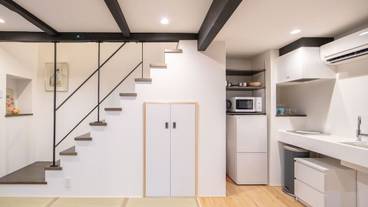 客室内のダイニングエリア / 8