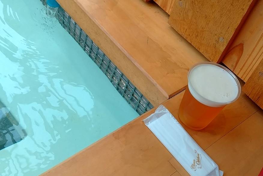 草津に到着したら
まず「湯川​テラス」へ / 3