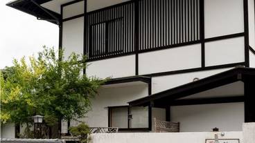 施設の入り口 / 15