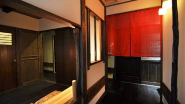 内部エントランス / 2