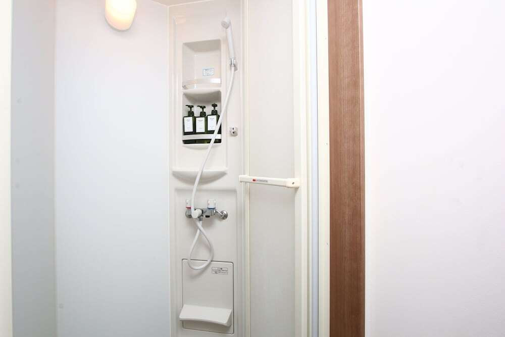 バスルームのシャワー